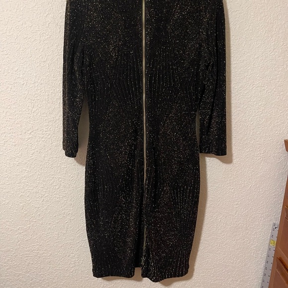 Alexia Admor Black and Gold Long Sleeve Dress - Picture 5 of 8